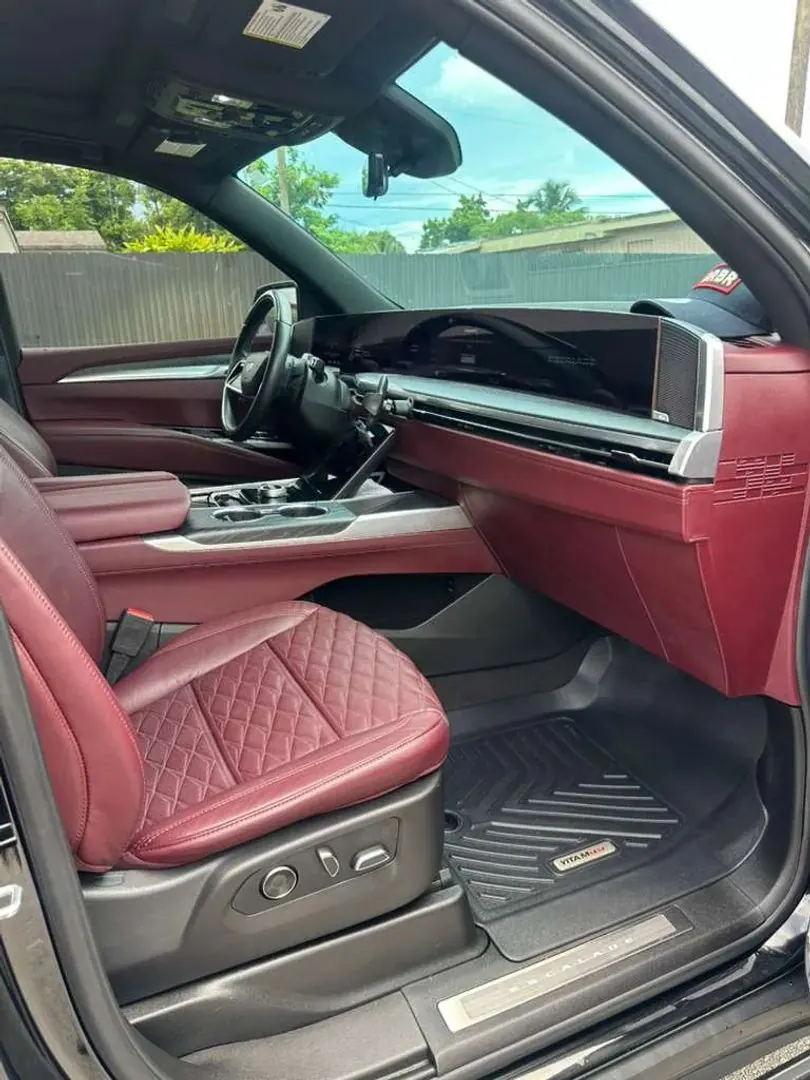2026 Cadillac Escalade Luxury 2WD - Photo 12