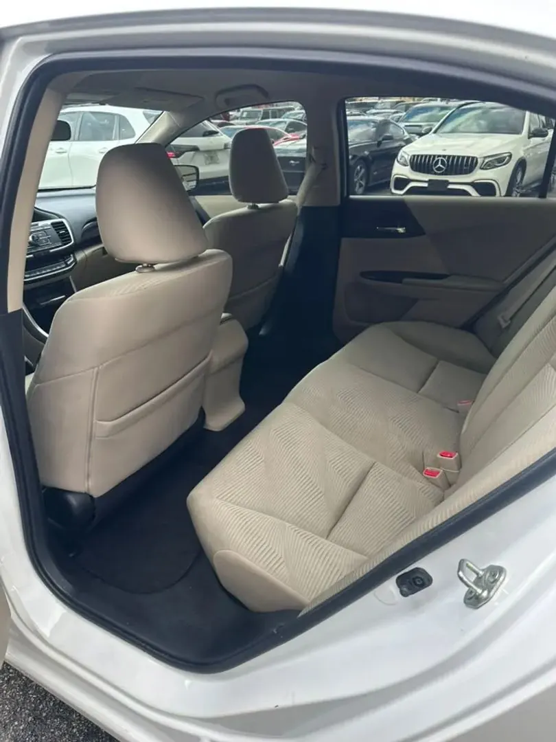 2016 Honda Accord LX CVT - Photo 5