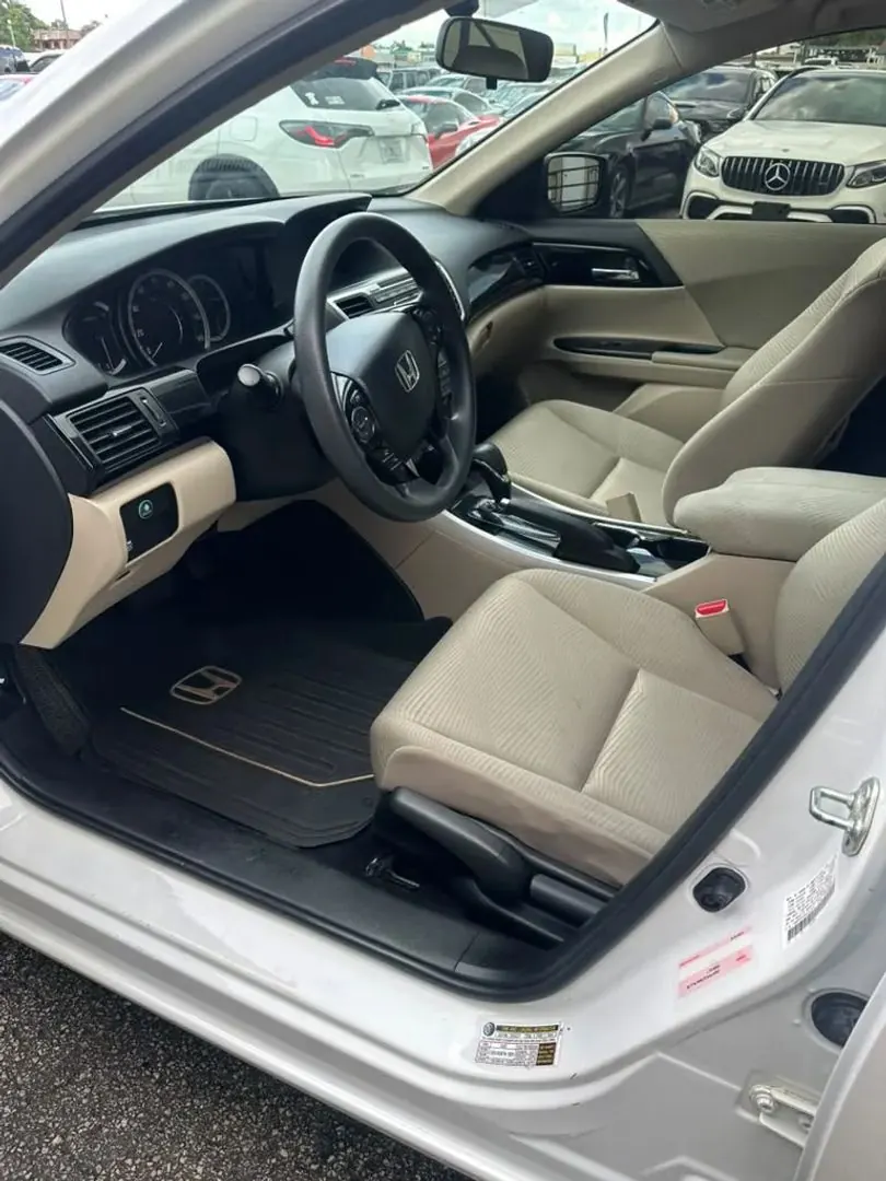2016 Honda Accord LX CVT - Photo 4