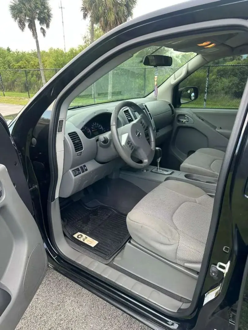 2021 Nissan Frontier SV Crew Cab 2WD SWB - Photo 9
