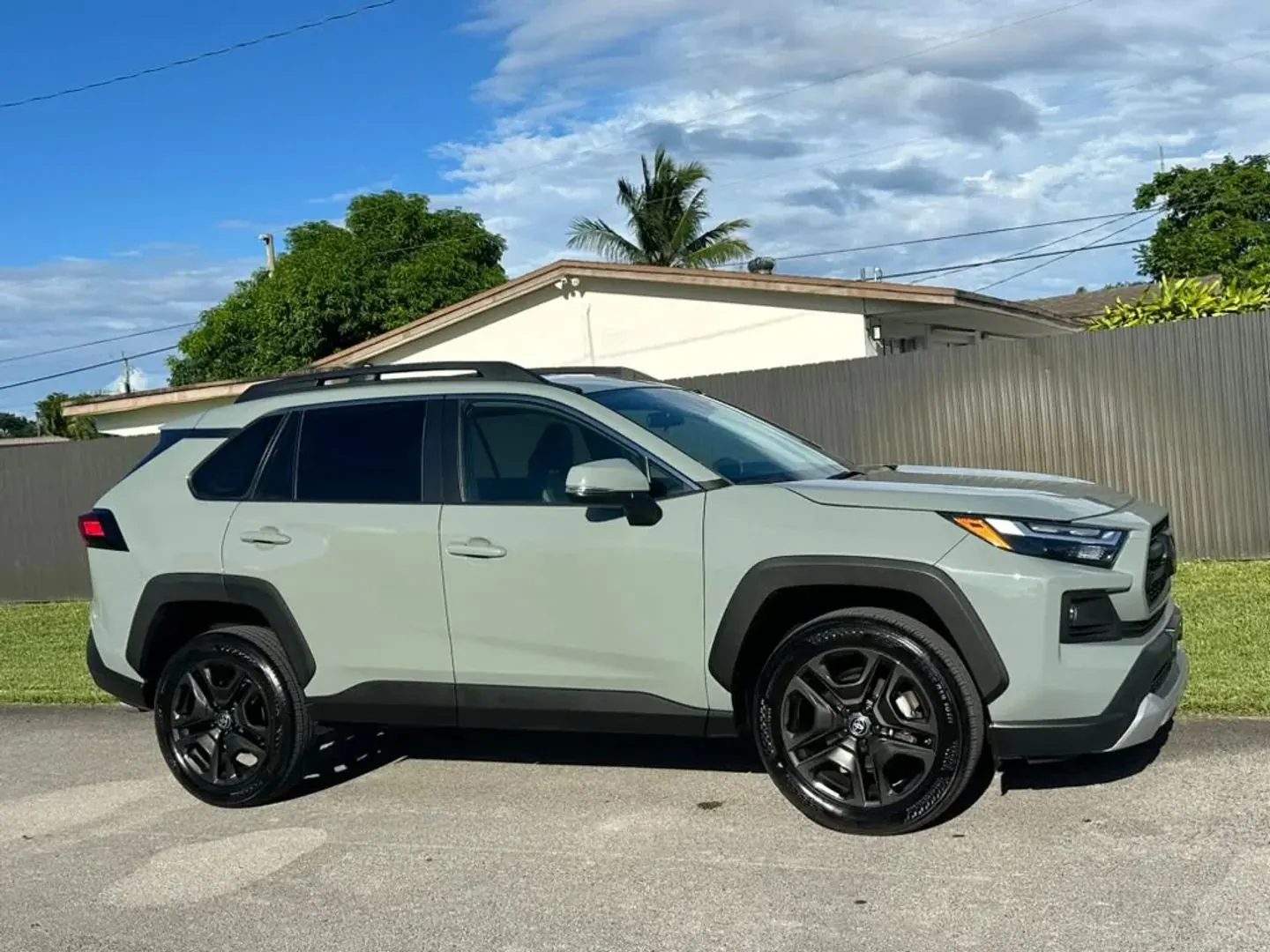 2023 Toyota RAV4 Adventure AWD - Photo 3
