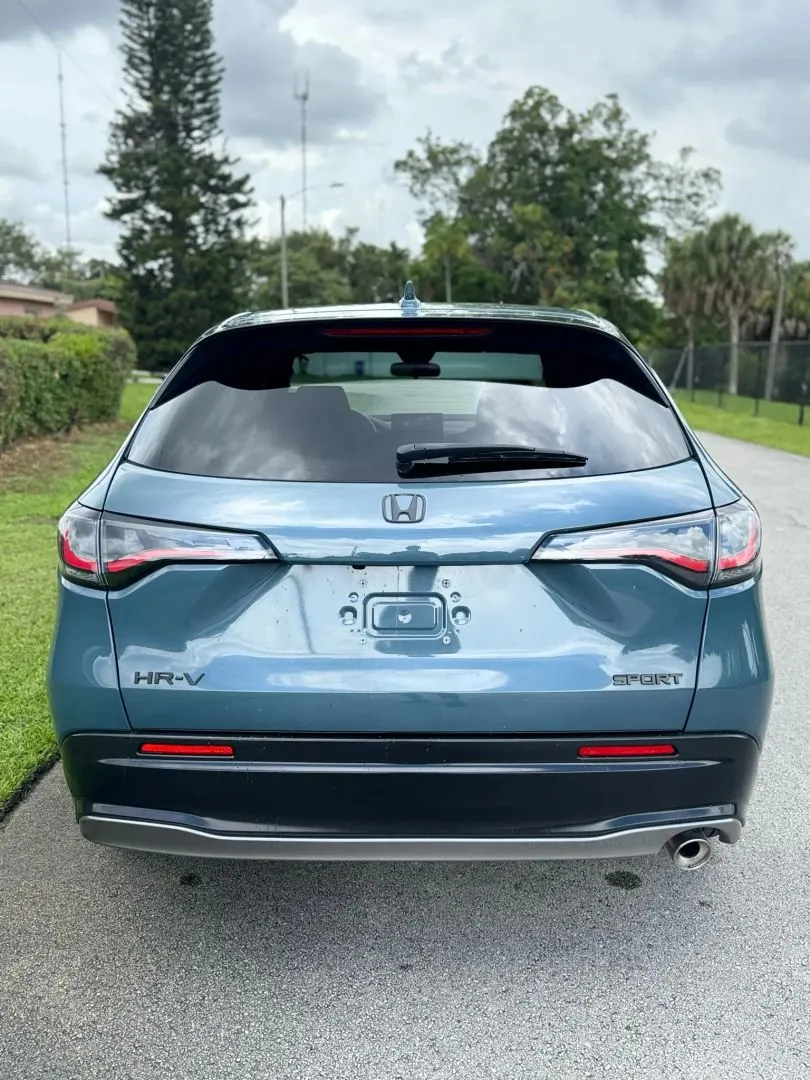 2025 Honda HR-V Sport 2WD - Photo 10