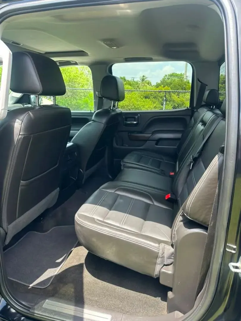 2018 GMC Sierra 4WD Crew Cab Short Box - Photo 12