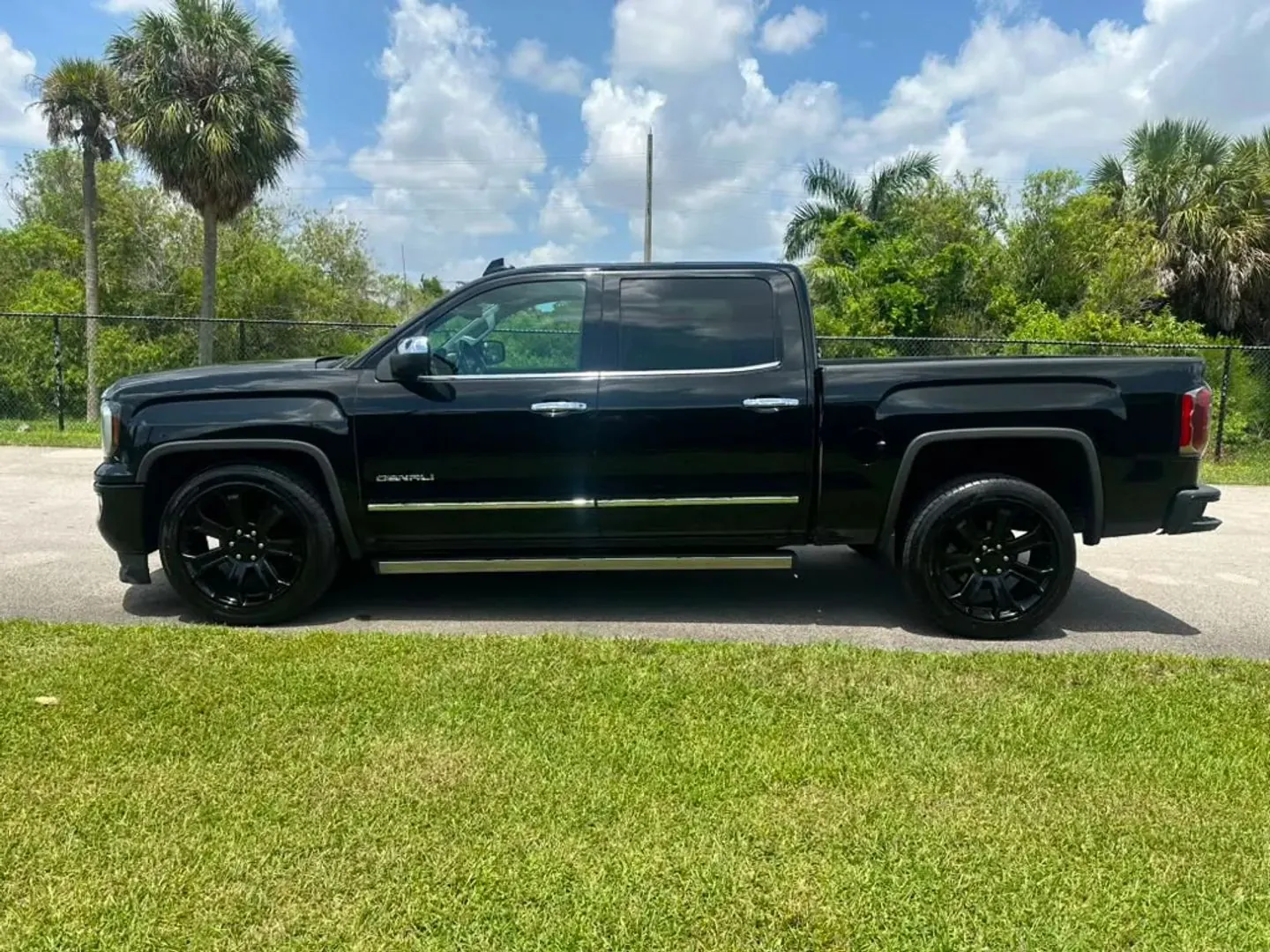 2018 GMC Sierra 4WD Crew Cab Short Box - Photo 7