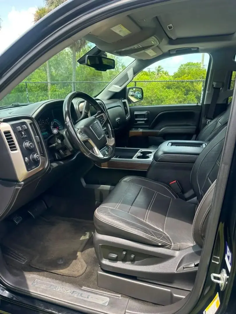 2018 GMC Sierra 4WD Crew Cab Short Box - Photo 9