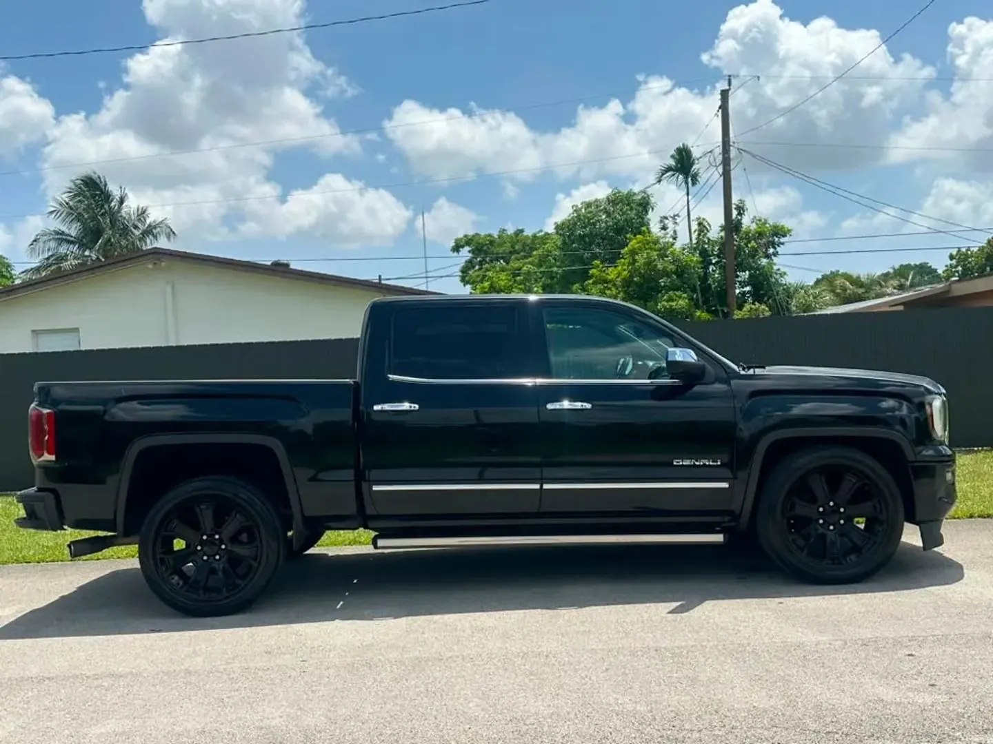 2018 GMC Sierra 4WD Crew Cab Short Box - Photo 3