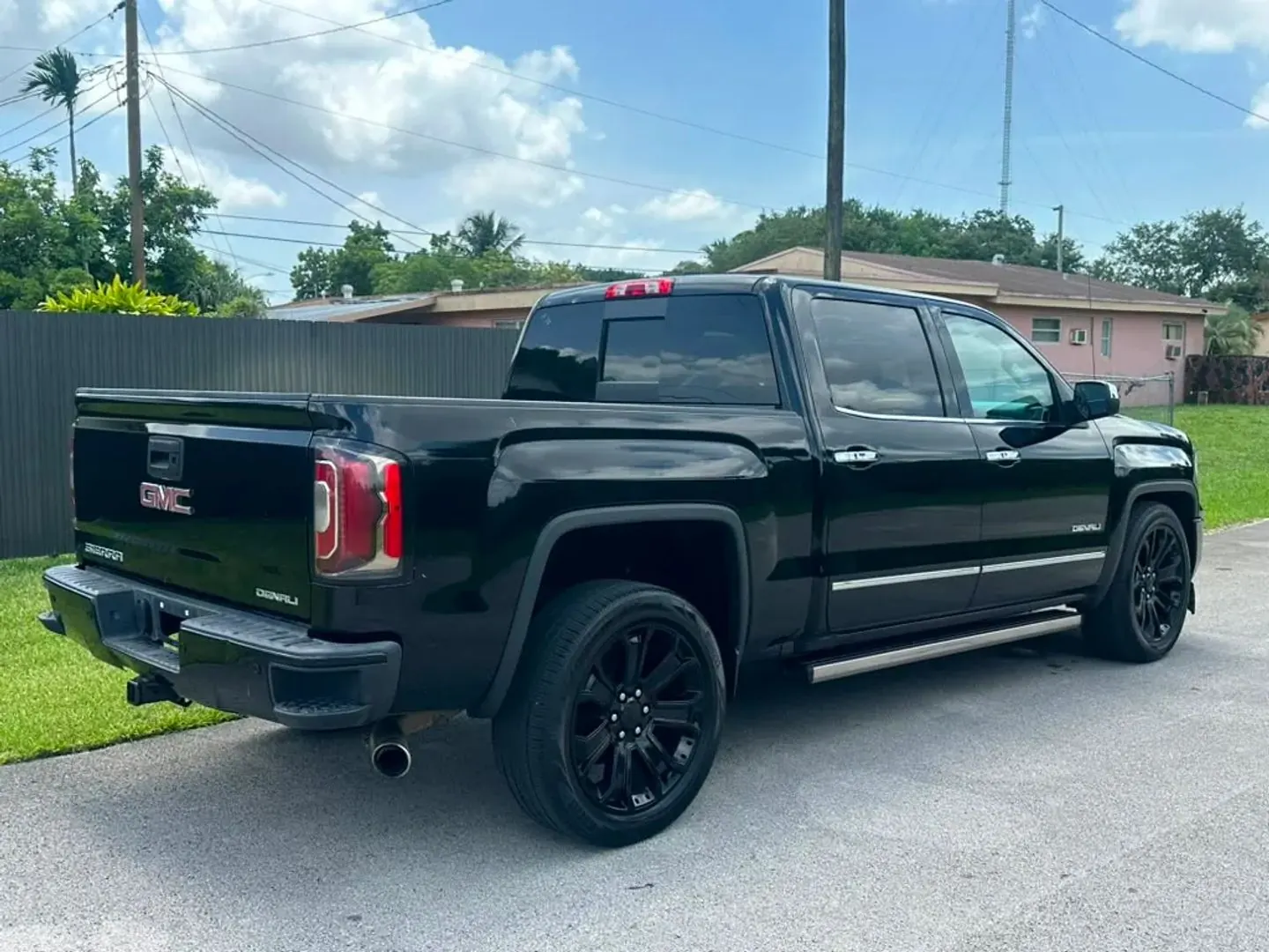 2018 GMC Sierra 4WD Crew Cab Short Box - Photo 4