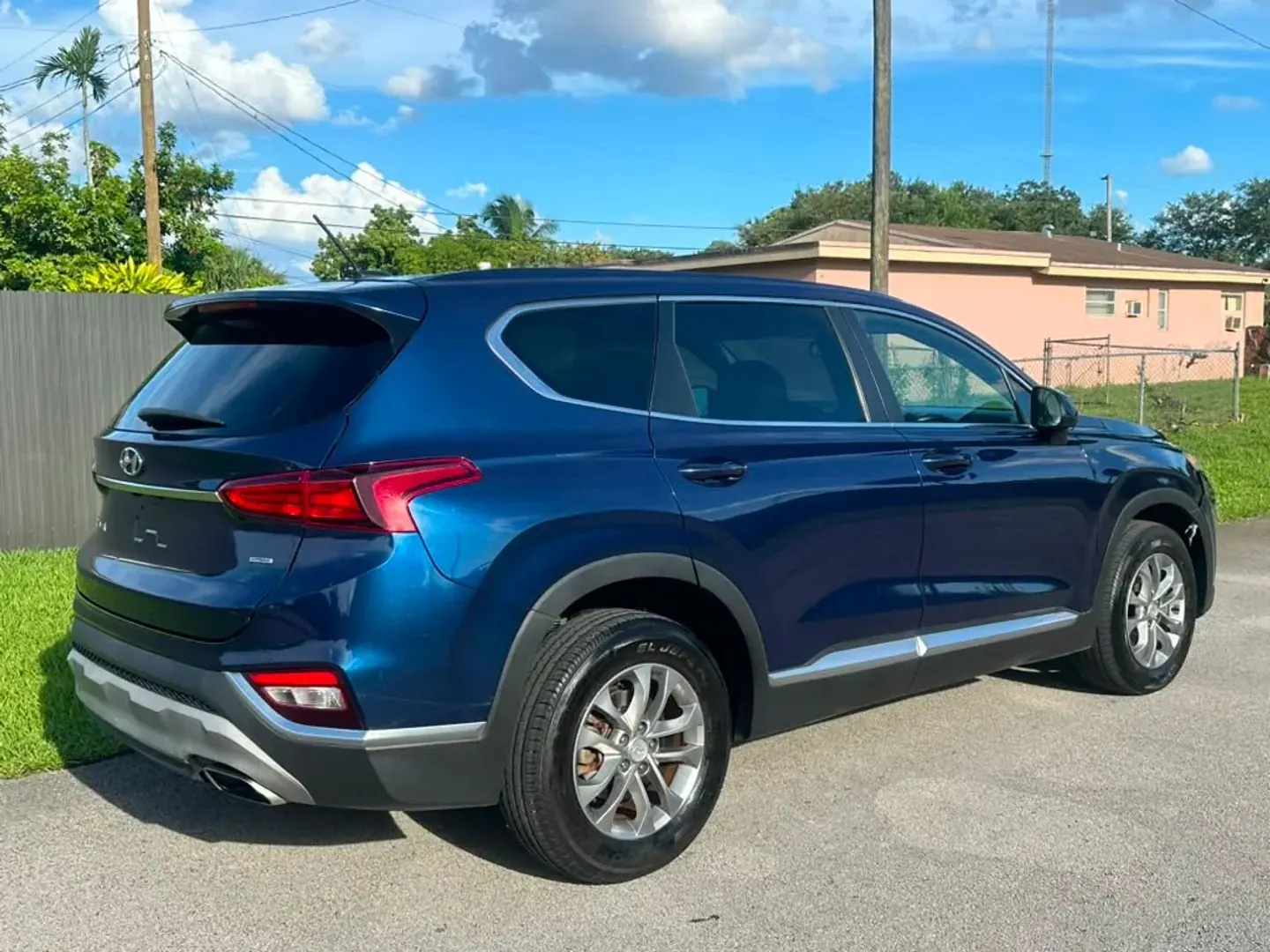 2019 Hyundai Santa Fe 2.4 SE AWD - Photo 4