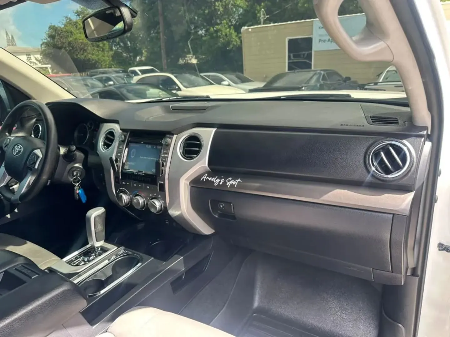 2017 Toyota Tundra SR5 5.7L FFV CrewMax Short - Photo 14