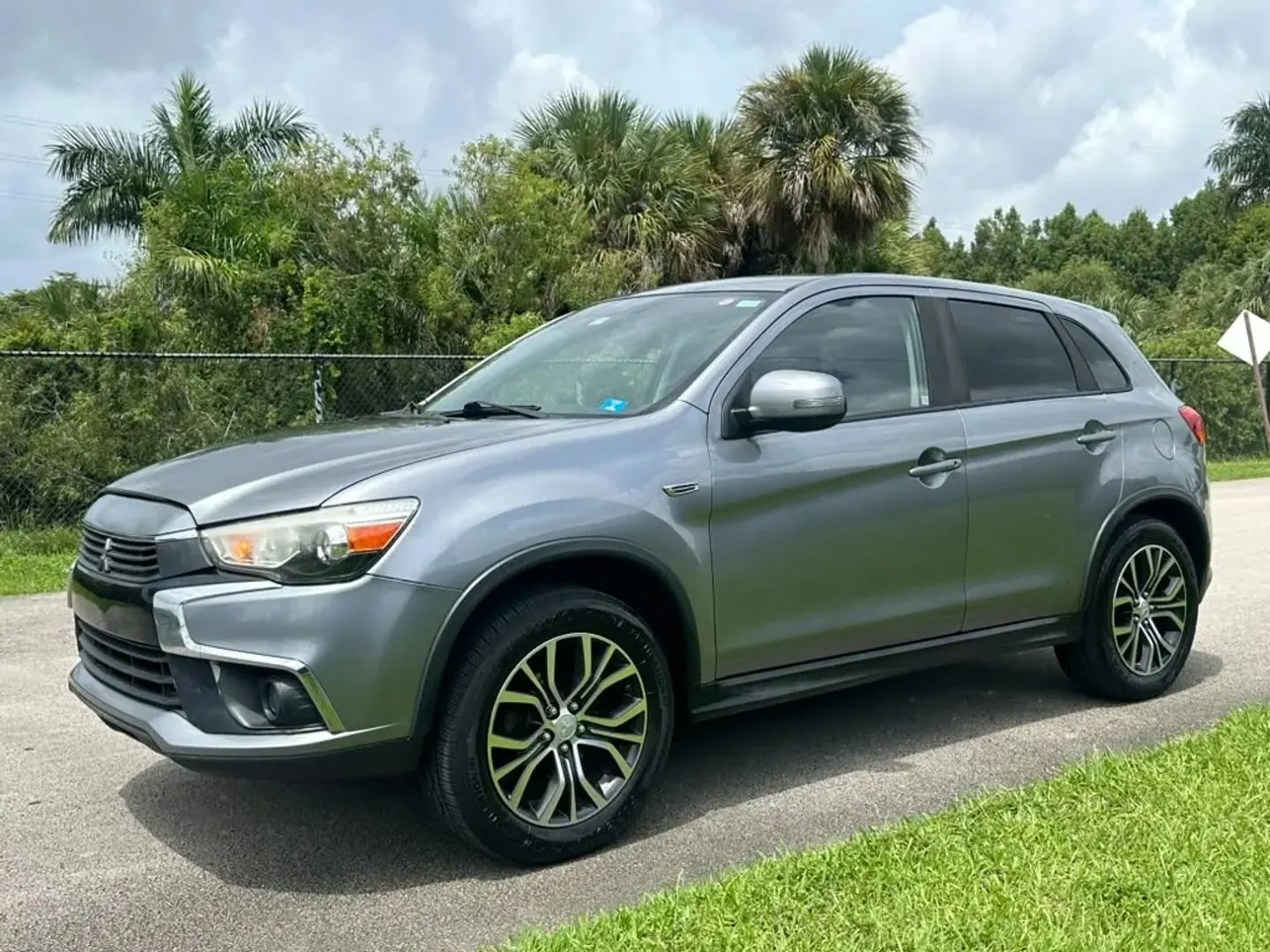 2017 Mitsubishi Outlander Sport 2.0 ES AWC CVT - Photo 8