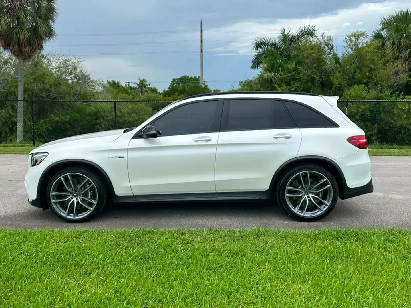 2019 Mercedes-Benz GLC AMG GLC63 4MATIC - Photo 7