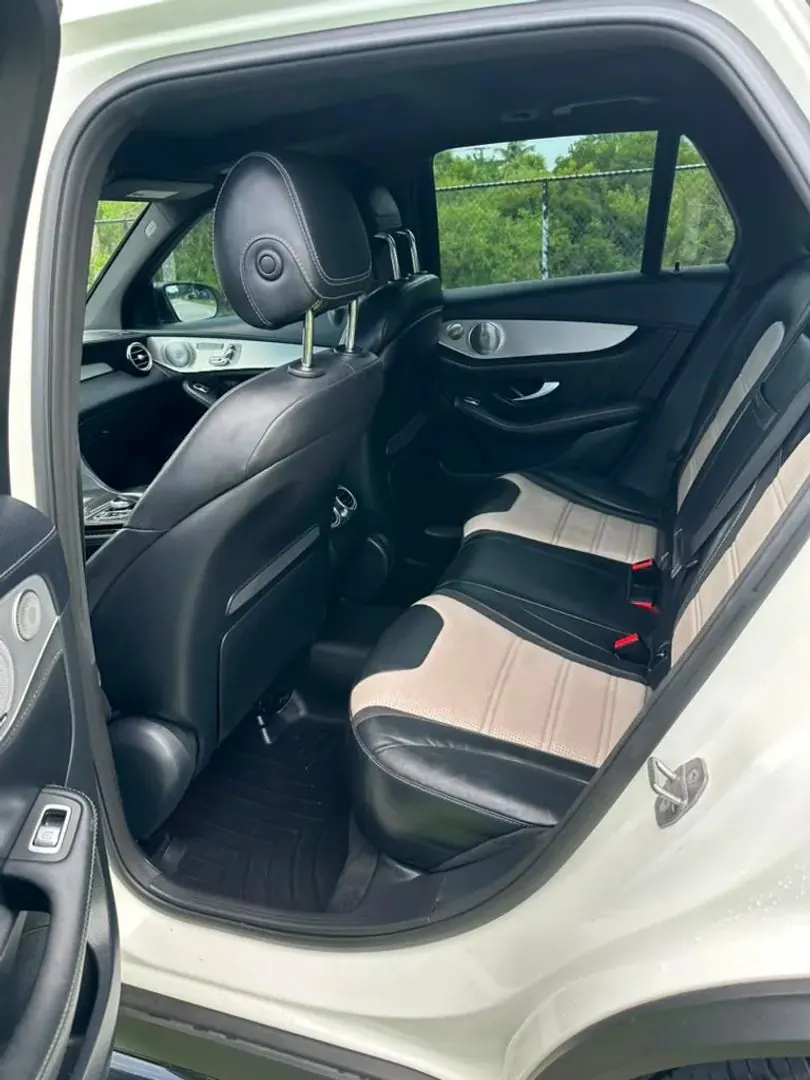2019 Mercedes-Benz GLC AMG GLC63 4MATIC - Photo 11