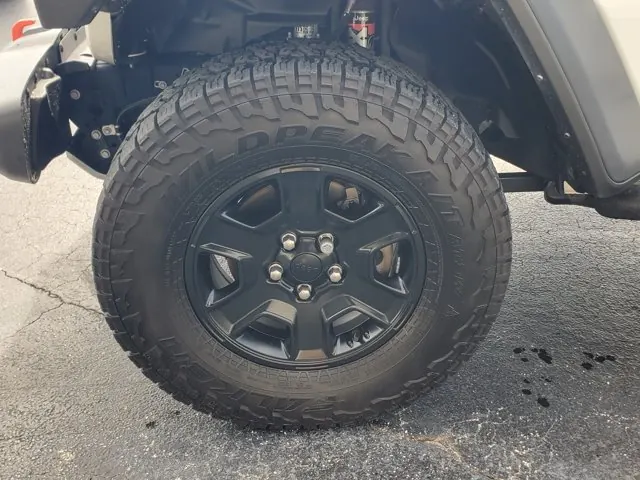 2023 Jeep Gladiator Mojave 4x4 - Photo 4