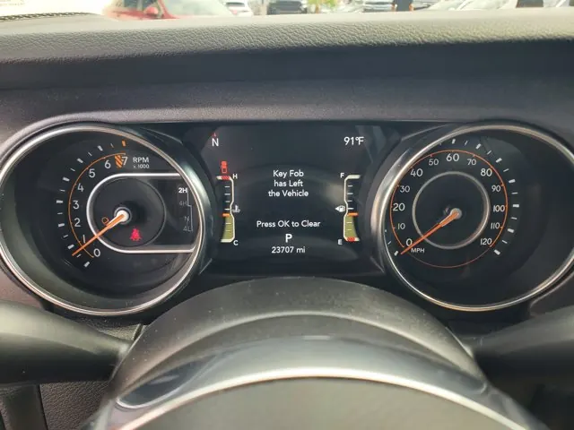 2023 Jeep Gladiator Mojave 4x4 - Photo 17
