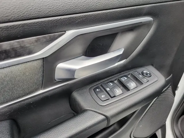 2021 RAM 1500 Big Horn 4x4 Crew Cab 5'7 Box - Photo 13