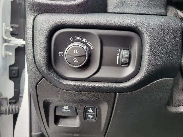 2021 RAM 1500 Big Horn 4x4 Crew Cab 5'7 Box - Photo 14