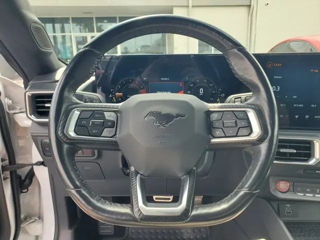 2024 Ford Mustang EcoBoost Premium Convertible - Photo 17