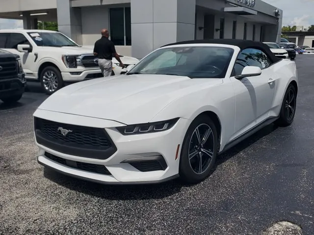 2024 Ford Mustang EcoBoost Premium Convertible - Photo 3