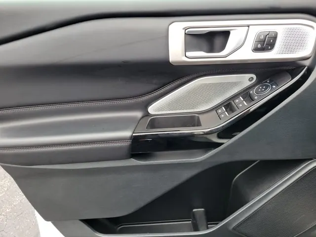 2023 Ford Explorer Platinum 4WD - Photo 14