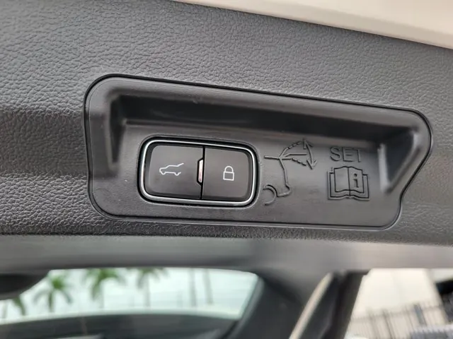 2023 Ford Explorer Platinum 4WD - Photo 9