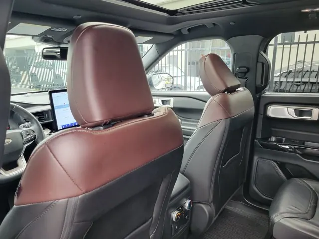 2023 Ford Explorer Platinum 4WD - Photo 29