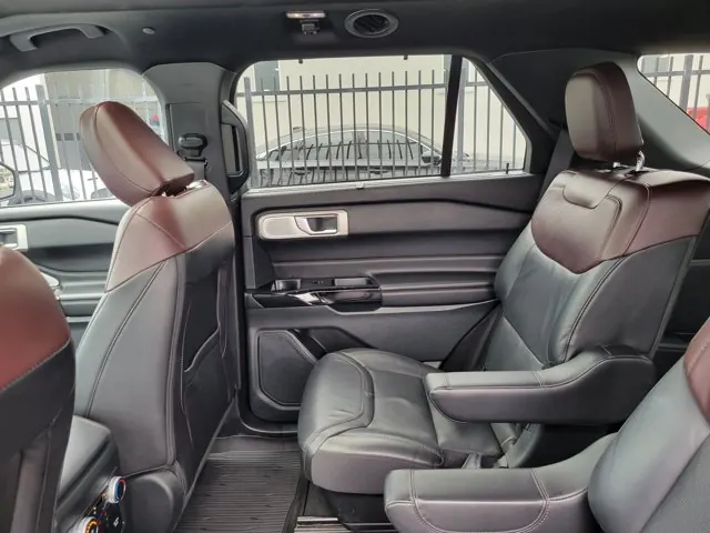 2023 Ford Explorer Platinum 4WD - Photo 30
