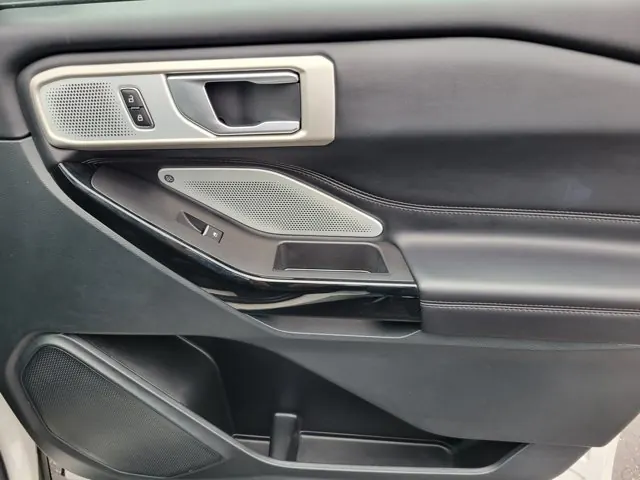 2023 Ford Explorer Platinum 4WD - Photo 38