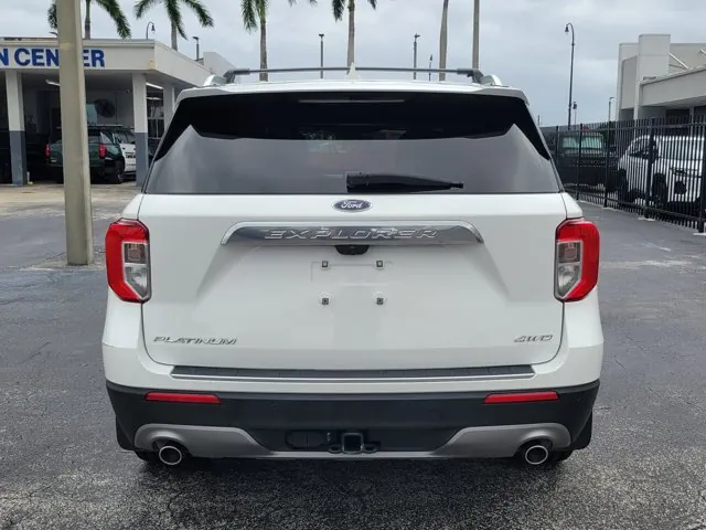 2023 Ford Explorer Platinum 4WD - Photo 6