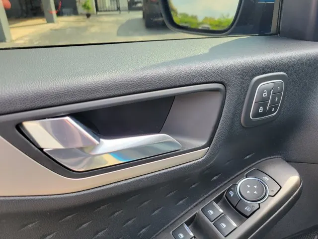 2020 Ford Escape SEL FWD - Photo 15