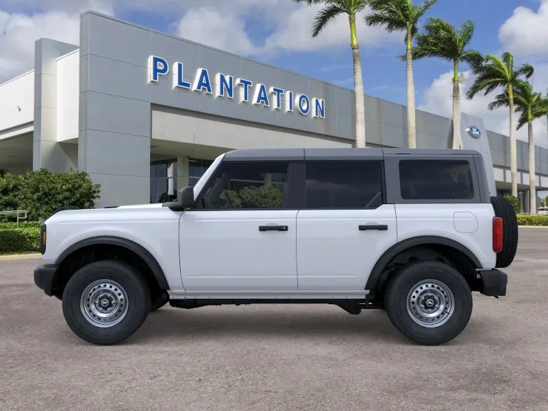 2026 Ford Bronco Base 4 Door 4x4 - Photo 3