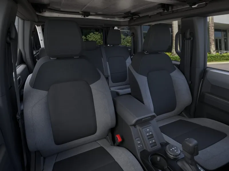2026 Ford Bronco Base 4 Door 4x4 - Photo 10