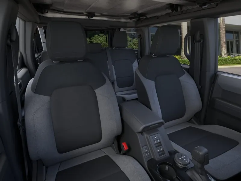 2026 Ford Bronco Base 4 Door 4x4 - Photo 10