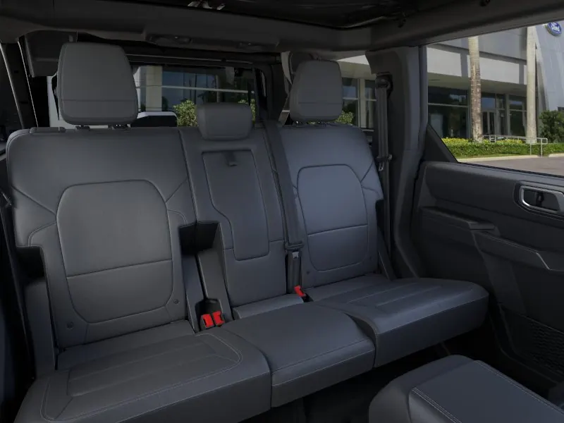 2026 Ford Bronco Outer Banks 4 Door 4x4 - Photo 11