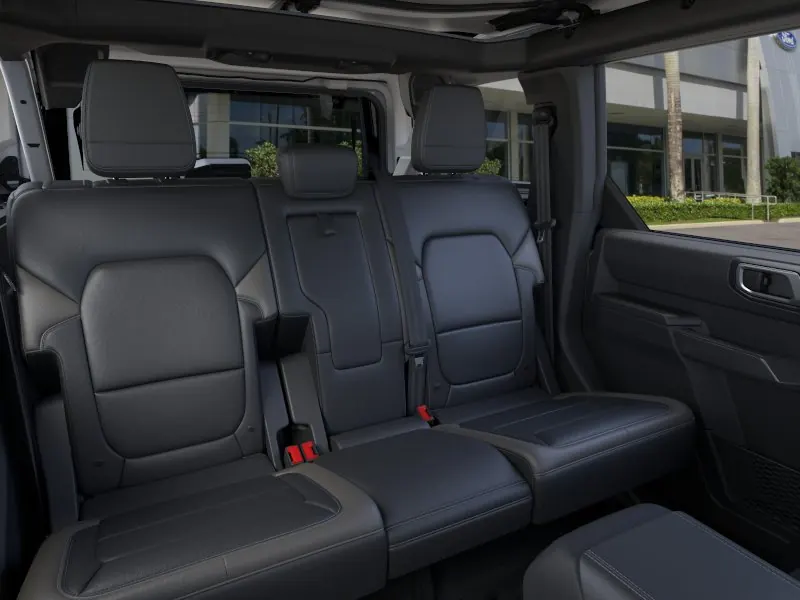 2026 Ford Bronco Outer Banks 4 Door 4x4 - Photo 11