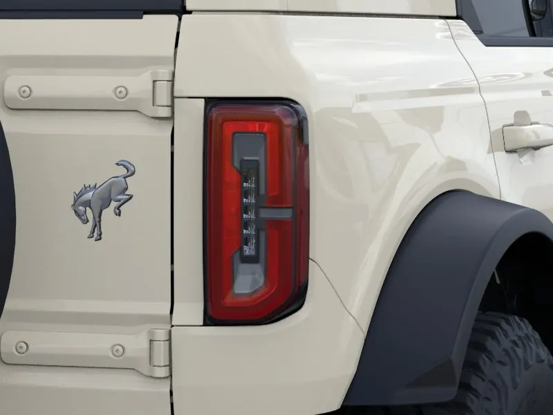 2026 Ford Bronco Outer Banks® - Photo 23