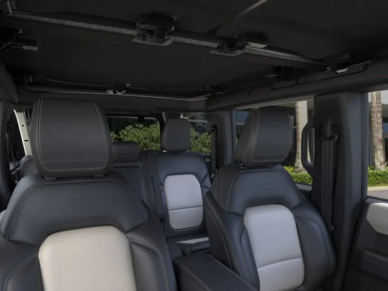 2026 Ford Bronco Outer Banks® - Photo 12