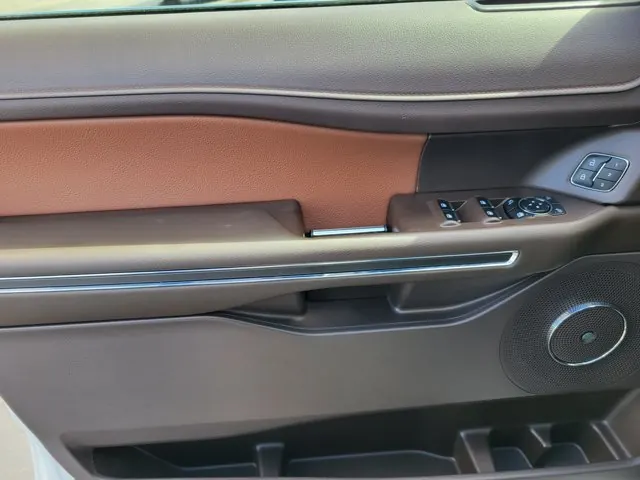 2024 Ford Expedition Max King Ranch 4x4 - Photo 13