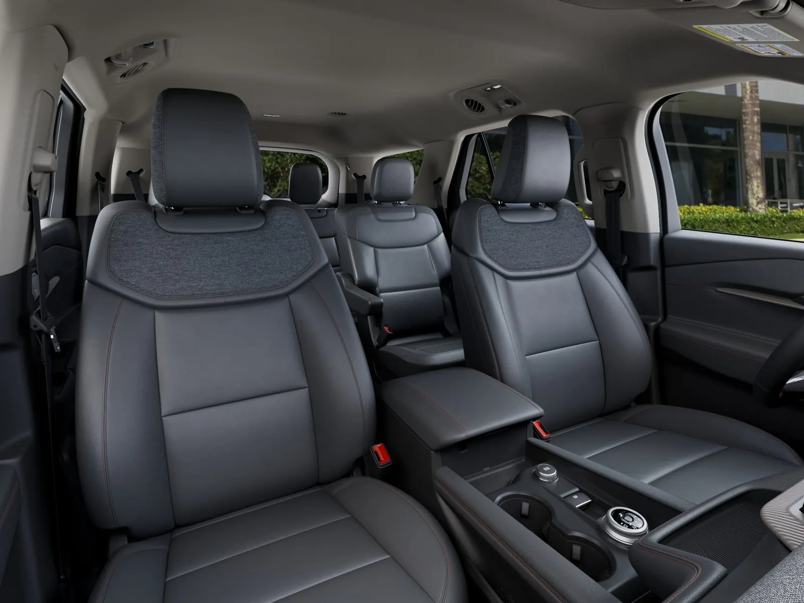 2027 Ford Explorer Active w/200A Pkg RWD - Photo 10