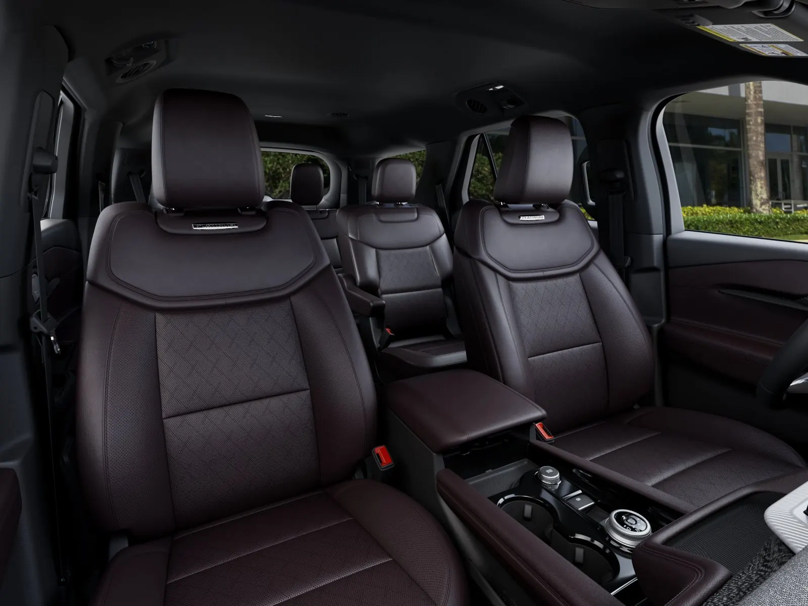 2027 Ford Explorer Platinum™ - Photo 10