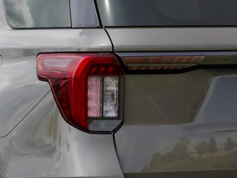 2027 Ford Explorer ST-Line - Photo 21