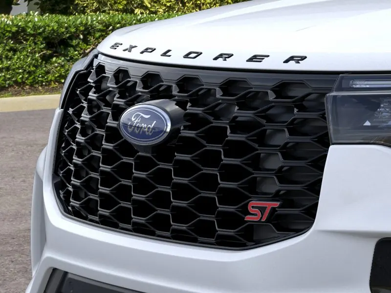 2026 Ford Explorer ST - Photo 17