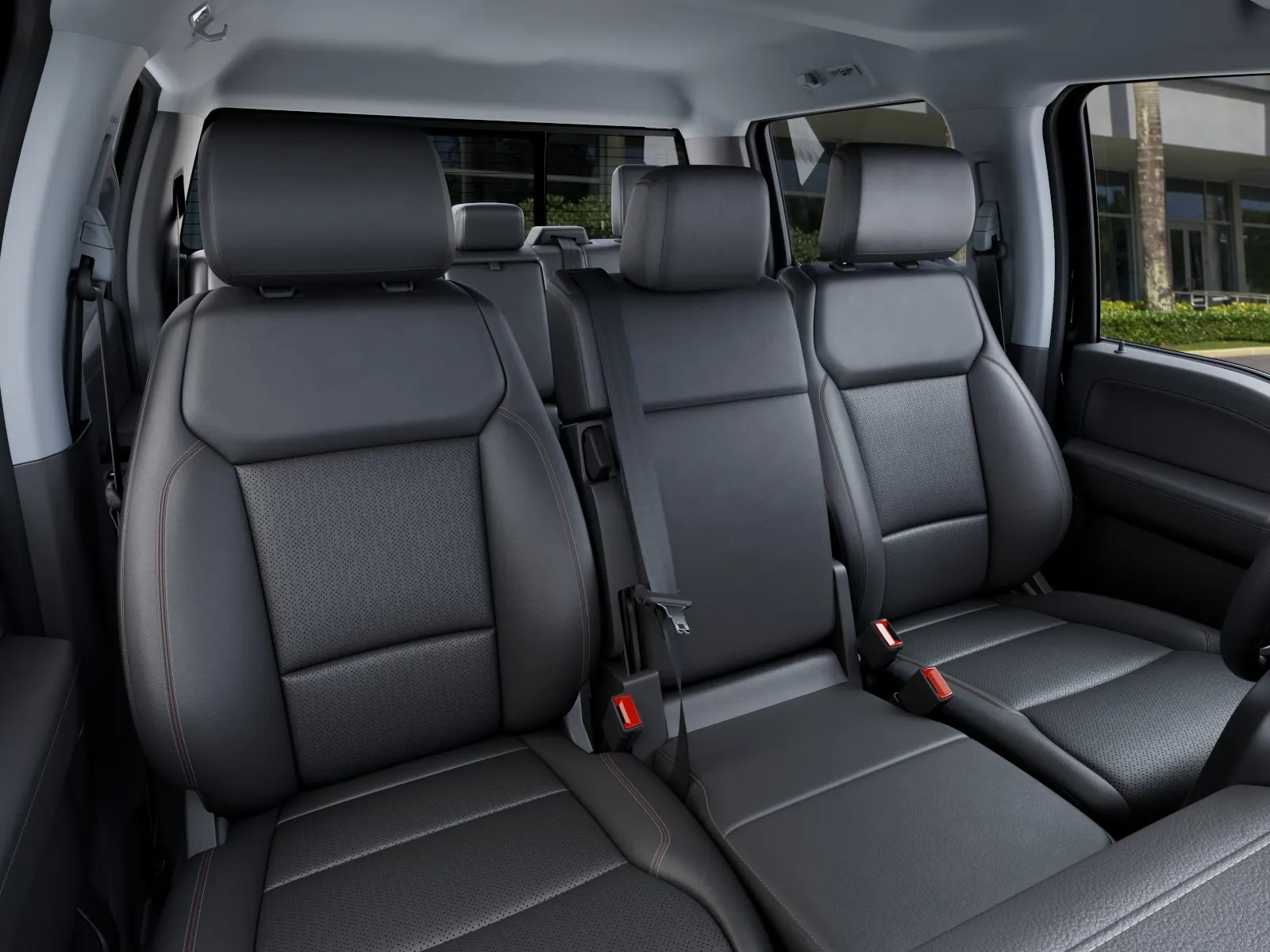 2027 Ford Super Duty F-350® Lariat® - Photo 10