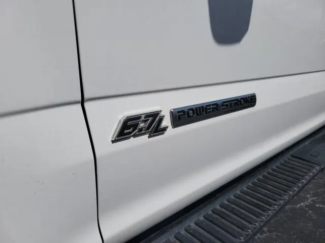 2018 Ford Super Duty F-350 DRW XLT 4WD Crew Cab 8' Box - Photo 4