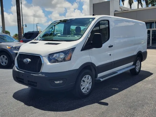 2023 Ford Transit Cargo Van T-250 130 Low Rf 9070 GVWR RWD - Photo 3