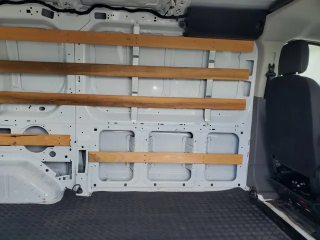 2023 Ford Transit Cargo Van T-250 130 Low Rf 9070 GVWR RWD - Photo 24