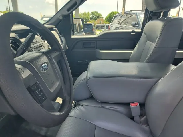 2012 Ford F-150 2WD SuperCab 145 XL - Photo 9