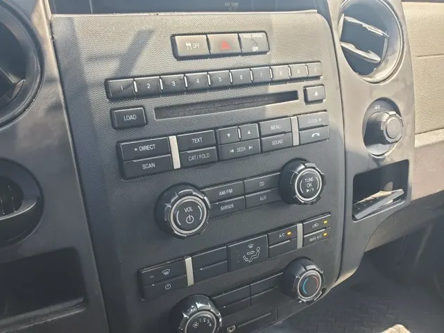 2012 Ford F-150 2WD SuperCab 145 XL - Photo 16