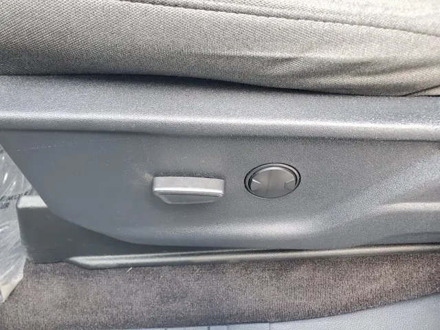 2022 Ford F-150 XLT 2WD SuperCrew 6.5' Box - Photo 11