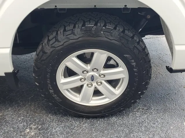 2022 Ford F-150 XLT 2WD SuperCrew 6.5' Box - Photo 4