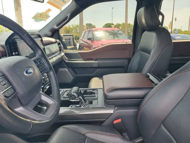 2023 Ford F-150 LARIAT 4WD SuperCrew 5.5' Box - Photo 10